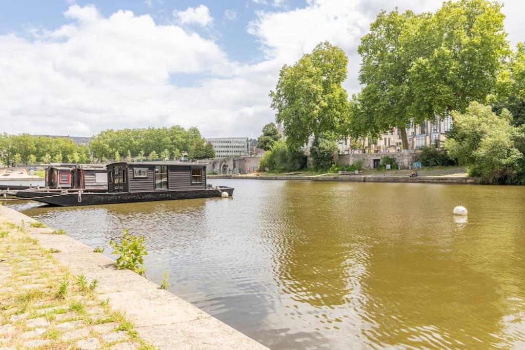 Port Royal Apart De Charme-Parking-Coeur De Ville Nantes Bagian luar foto